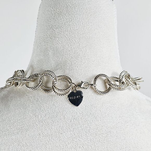 Betsey Johnson Silver Tone Long Textured Double Circle Links Chain Necklace - Picture 4 of 6